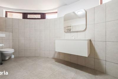 Casă cu 7 camere cu Teren 300 Mp în Nord - 4