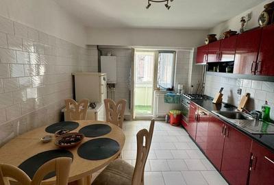 Apartament cu 4 camere decomandat în Tineretului - 8