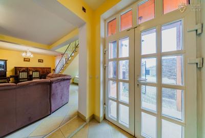 Casă individuală cu 5 camere cu Canalizare în Central - 10