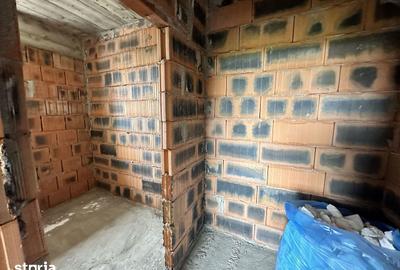Casă cu 4 camere cu Teren 300 Mp în Prelungirea Ghencea - 10