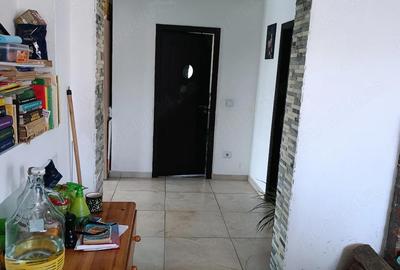 Casă cu 2 camere cu Teren 4500 Mp în Central - 10