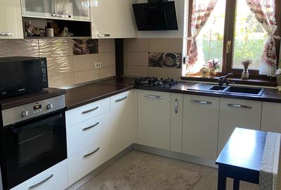 Apartament cu 2 camere decomandat în Rolast