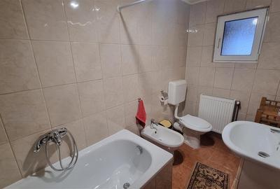 Casa de 5 camere zona Racadau - 16