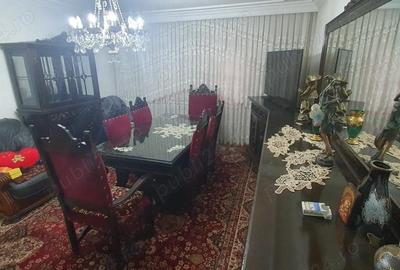 Apartament cu 4 camere decomandat în Colentina