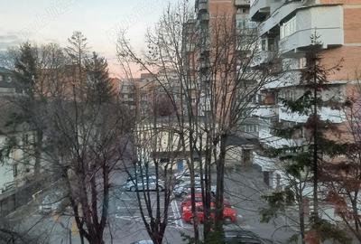 Apartament cu 2 camere decomandat în Central - 4