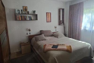 Casă cu 6 camere cu Teren 1500 Mp în Racovița - 8