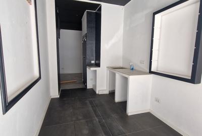 Spatiu comercial Calea Victoriei adiacent  ultracentral Universitate  Campineanu - 6