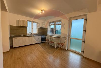 Casă individuală cu 3 camere cu Canalizare în Tilișca - 2