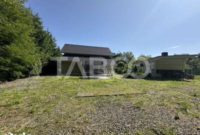 Casă cu 4 camere cu Teren 1108 Mp în Porumbacu de Jos - 13