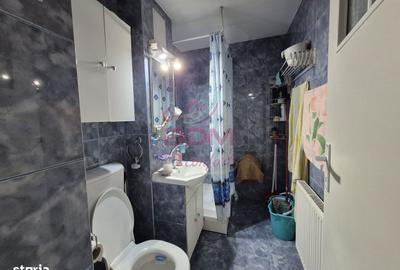 Apartament cu 4 camere decomandat în Central - 9