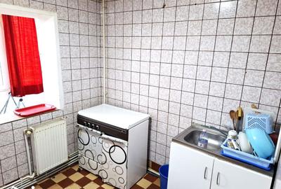 Apartament cu 3 camere decomandat în Unirii Sud