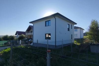 Vand casa in Burdujeni, Str. Anton Holban,zona Aleea Dumbravii - 5