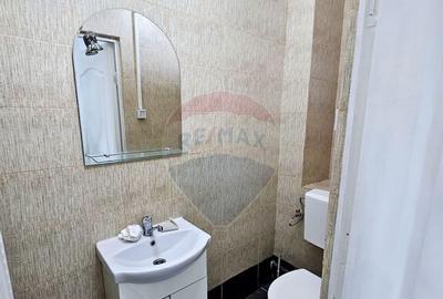 Spa?iu comercial de 40mp de inchiriat in zona 1 Mai - 9