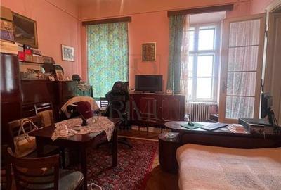 Apartament cu 3 camere circular în P-ța Unirii - 1