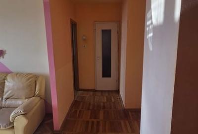 Apartament cu 3 camere în Circumvalațiunii