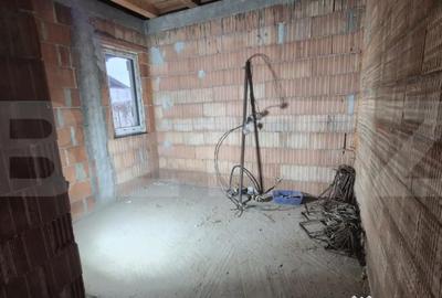 Casă cu 4 camere cu Teren 400 Mp în Vetiș - 8