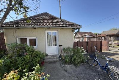 Casă cu 4 camere în Central - 2