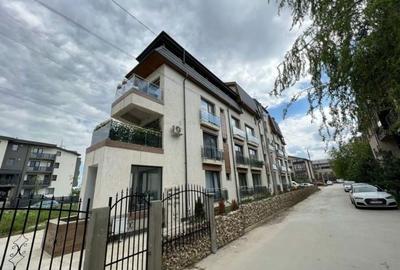 Apartament cu 3 camere decomandat în Dobroești