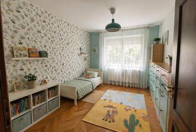 Apartament cu 4 camere decomandat în Central - 8