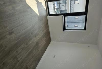 Casă cu 4 camere cu Teren 130 Mp în Central - 2