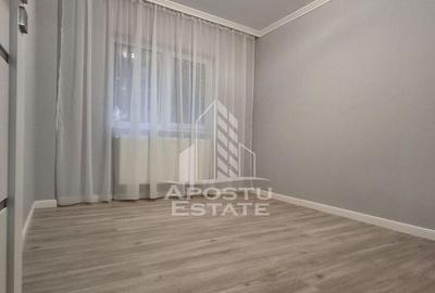 Apartament 3 camere, decomandat, parter zona 300 - 2