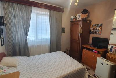 Apartament cu 3 camere decomandat în Central - 2