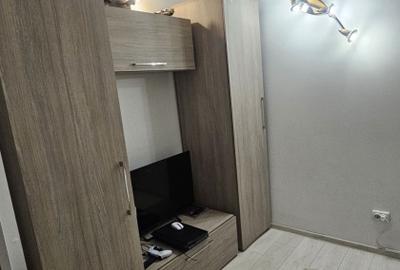 Apartament de vanzare la mansarda, 62mp utili, zona Vasile Aaron - 2