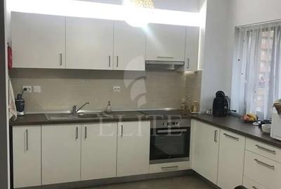 Apartament cu 3 camere semidecomandat, mobilat în Gheorgheni