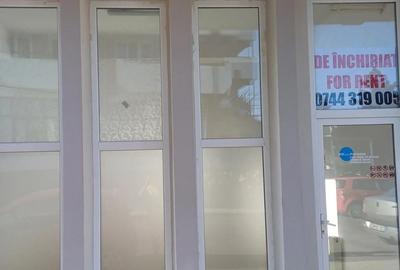 Spațiu comercial, de 21 mp, în Central - 3