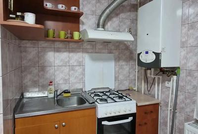 Apartament 3 camere, 65 mp, decomandat, centrala, ac, parcare, Aparatorii Patriei - 3