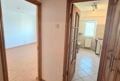 Dacia - Bicaz - 3 camere decomandat - etaj intermediar - liber - 5