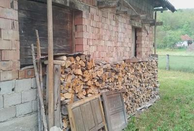 Casă cu 2 camere în Almașu - 11