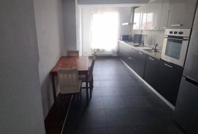 Apartament cu 3 camere decomandat, mobilat în Decebal - 1