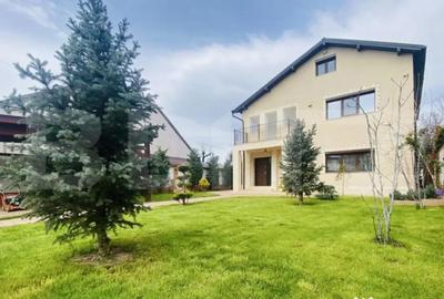 Casă cu 7 camere cu Teren 647 Mp în Cetate - 9