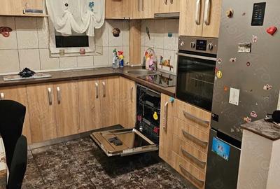 Apartament cu 3 camere decomandat în Central - 1