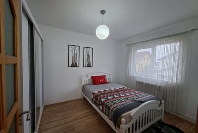 Apartament cu 3 camere semidecomandat, mobilat în Șelimbăr - 4