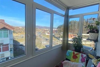 APARTAMENT 2 CAMERE, 2 BALCOANE DE VANZARE IN ONESTI ,CARTIER MAL - 2