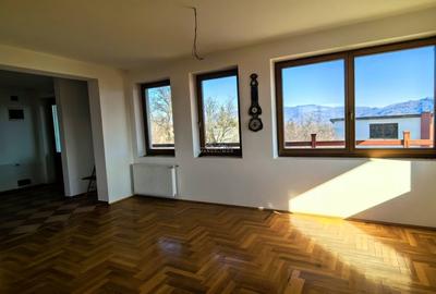 Casă individuală cu 8 camere cu Canalizare în Vest - 5