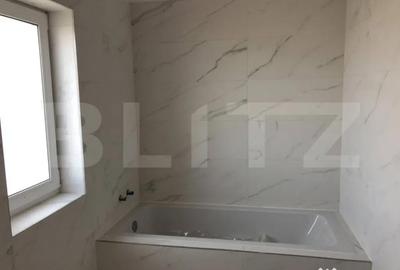 Casă cu 4 camere cu Teren 178 Mp în Central