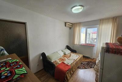 Vanzare apartament 2 camere situat in Targu Jiu, strada Slt. Gheorghe Barboi - 5