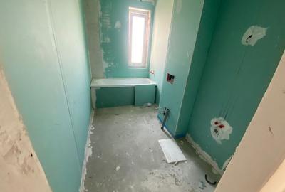 Nou. Etaj intermediar. Spatios - 7