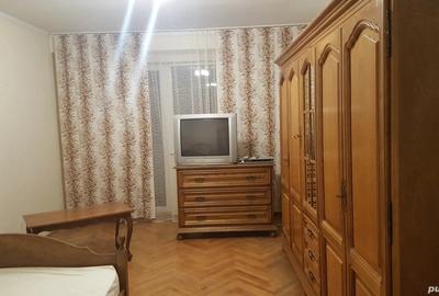 Inchiriez apartament cu 3 camere, zona Centru, Alba Iulia - 1