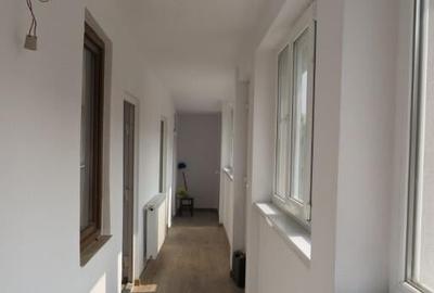 Casa - Vladimirescu, pe soseaua principala - 6