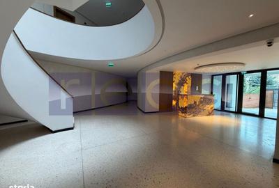 Apartament cu 3 camere în Central - 3