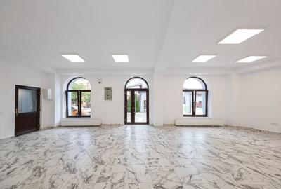 Spațiu comercial, de 52 mp, în Central - 6