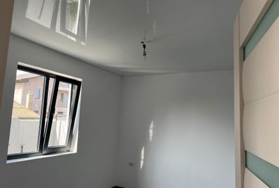 Direct proprietar vând vilă  P+1 în Lumina - 9