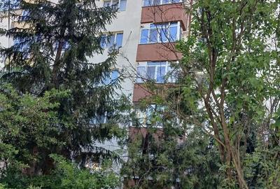 Garsonieră decomandată în Central - 2