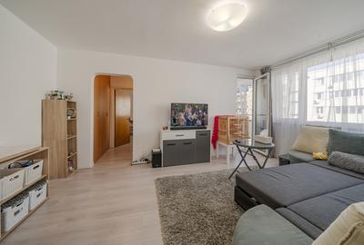 Apartament cu 2 camere semidecomandat, mobilat în Bucur Obor