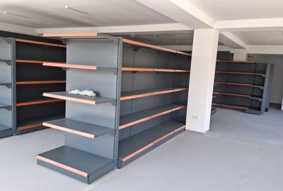 Spatiu comercial de inchiriat – 300 mp vitrina, rafturi montate VADU LAT, GR - 2