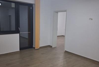 Apartament cu 2 camere decomandat în Dumbrăvița - 1